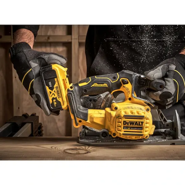 DeWalt 18v XR 165mm cirkelzaag