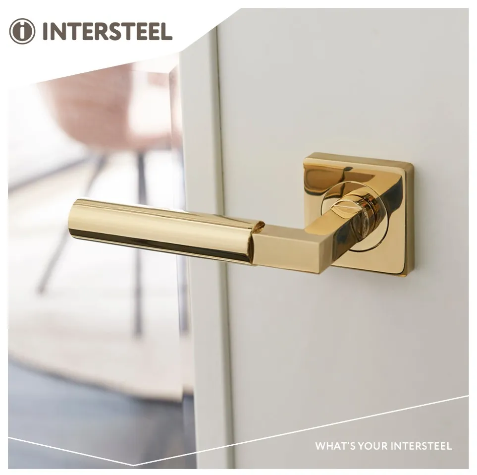 Intersteel Deurkruk Baustil op vierkant rozet PVD messingkleur
